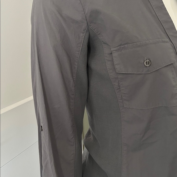 CHRLDR Tracy Poplin Stretch Side Rib Button Up - Picture 6 of 13